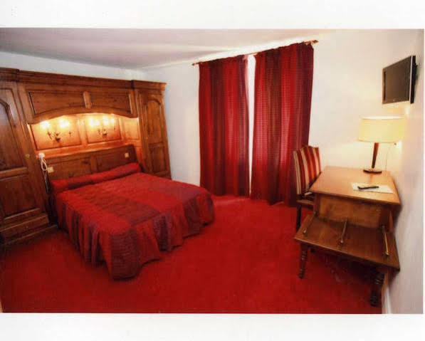 Le Renaissance Hotel Aurillac Luaran gambar